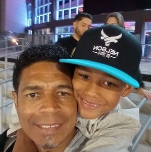 Meet your Posher, Manuel